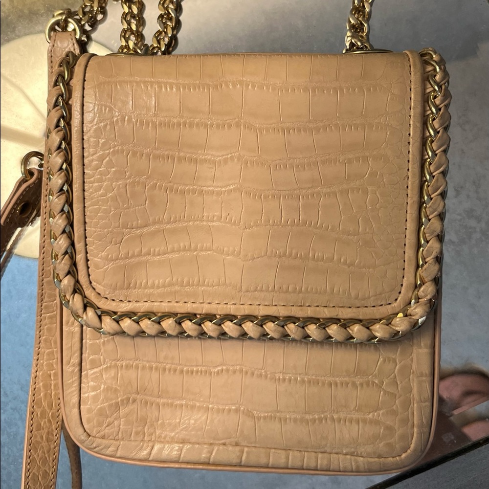 Henri Bendel Crossbody Bag!!